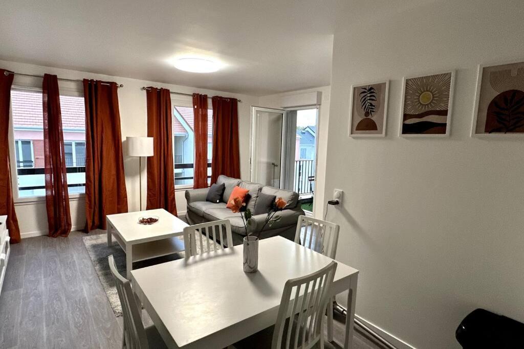 Appartement Cozy - Quartier Residentiel Мелён Экстерьер фото