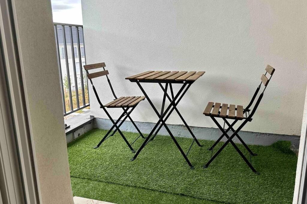 Appartement Cozy - Quartier Residentiel Мелён Экстерьер фото