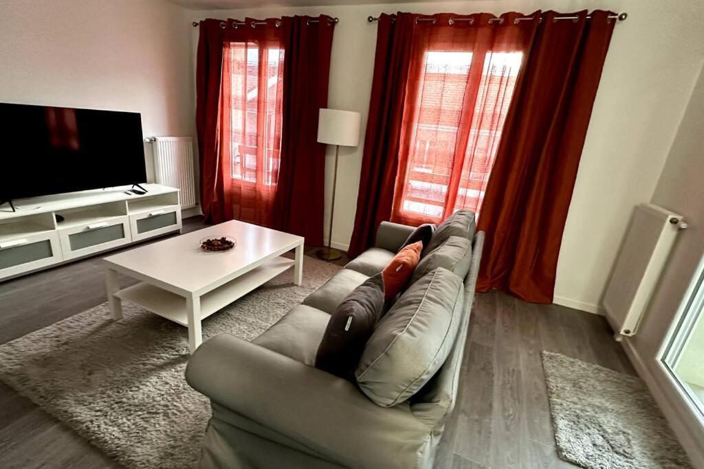 Appartement Cozy - Quartier Residentiel Мелён Экстерьер фото