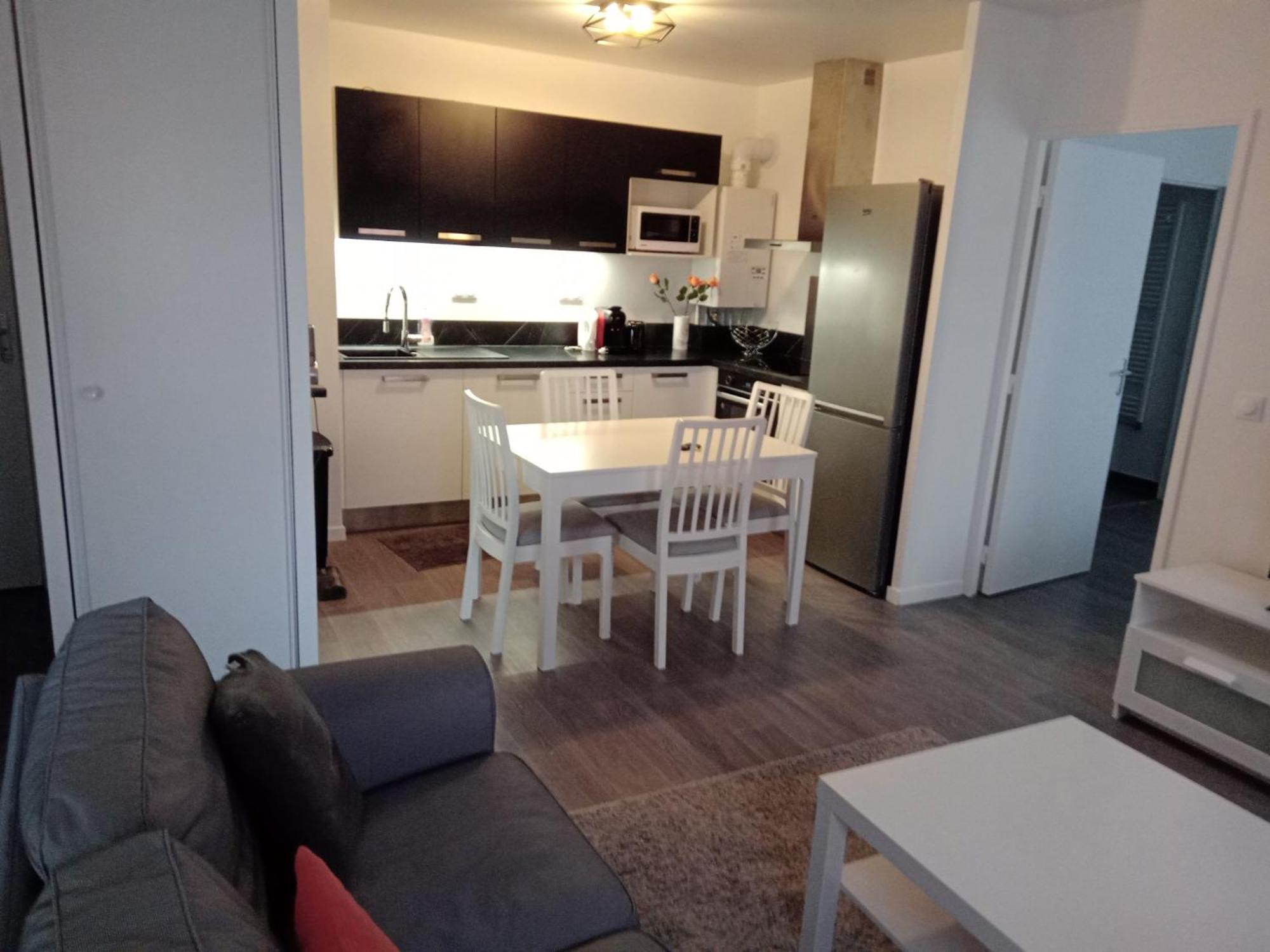 Appartement Cozy - Quartier Residentiel Мелён Экстерьер фото